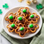 Shamrock Pretzel Pops